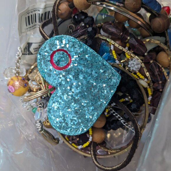 Jewelry Lot 4+ lbs 1122 Wearable Sellable Mystery Lot Free Shipping - Picture 6 of 7